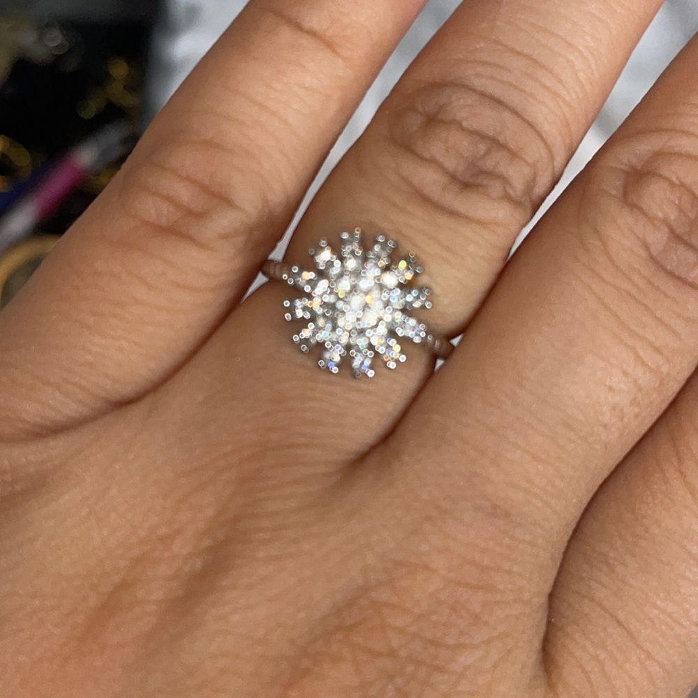 Snowflake ring - Picture 2 of 4